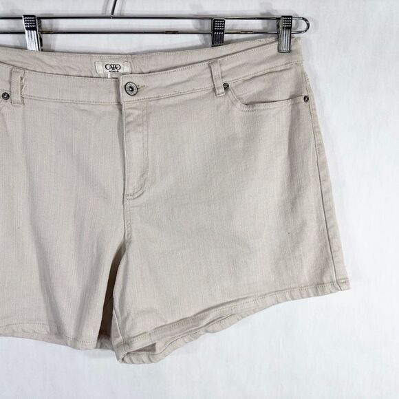Cato Plus Size 20W Denim Shorts Cream White Jean High Rise 5 Inch Womens 1325 - Picture 4 of 8